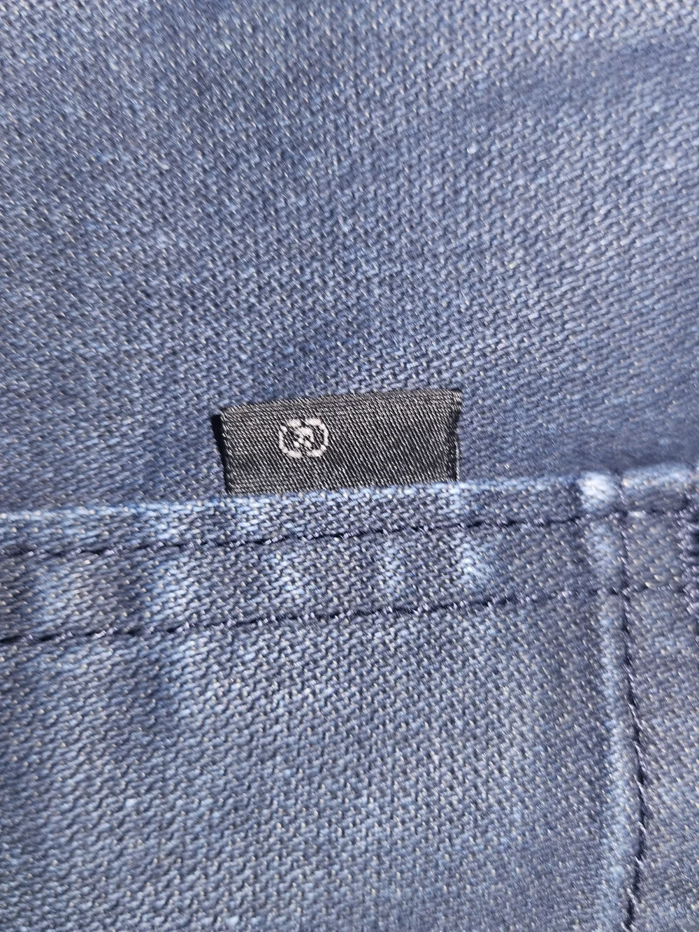 Levis slim straight